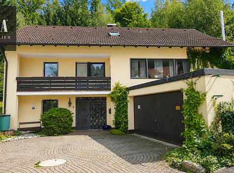 Mehr Raum als die Wohnfläche vermuten lässt – gepflegtes Einfamilienhaus in Altenplos