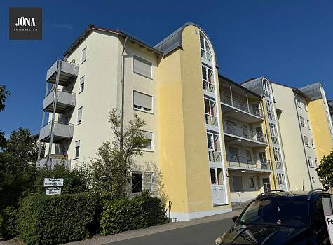 Gepflegte 3-Zimmer-Wohnung mit Balkon und Stellplatz am Roten Hügel