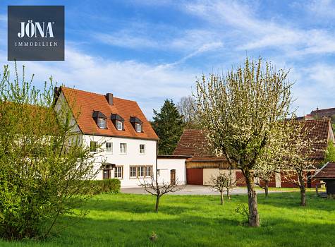 2-Zimmer-Erdgeschosswohnung mit Garage und Blick ins Grüne